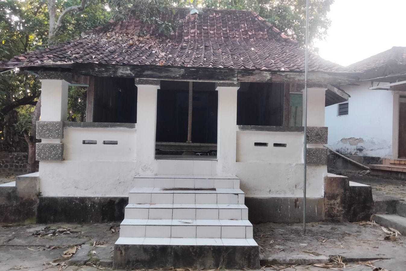 Ù…Ø±Ø§Ù‚Ø¨Ø© ØªØ§Ø±ÙŠØ® ÙƒÙ…Ø¨Ø§Ù†Ø¬ ÙƒÙˆÙ†ÙŠÙ†Ø¬: Ø¨Ø¯Ø§ÙŠØ© Ø¸Ù‡ÙˆØ± Ù…Ø´Ø§Ù‡ÙŠØ± Ø§Ù„Ø¹Ù„Ù…Ø§Ø¡ Ø¨Ù…Ø§Ø¯ÙˆØ±Ø§ Ùˆ Ø¬Ø§ÙˆÙ‰ Ø§Ù„Ø´Ø±Ù‚ÙŠØ©