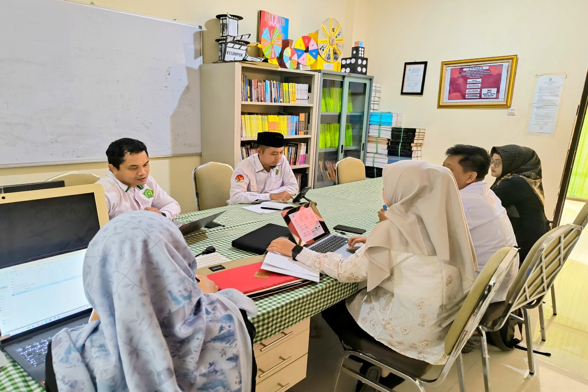 PERKUAT SISTEM PENJAMINAN MUTU, GPM–UPM FTIK BAHAS STRATEGI MONITORING DAN KALENDER MUTU